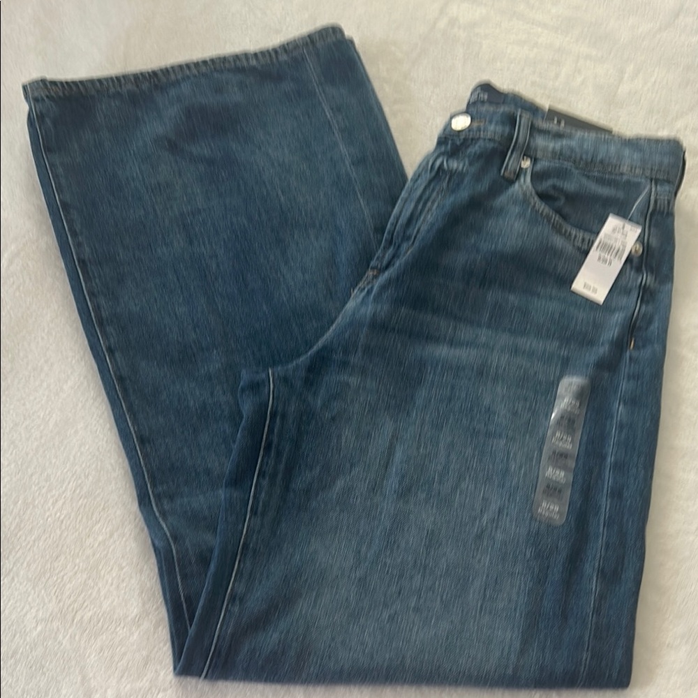 GAP Blue Relaxed Jeans with Subtle Fading